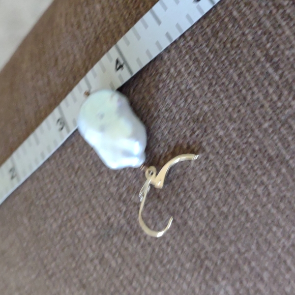 GENUINE CULTURED 14k gold PEARL EARRINGS - Picture 4 of 6